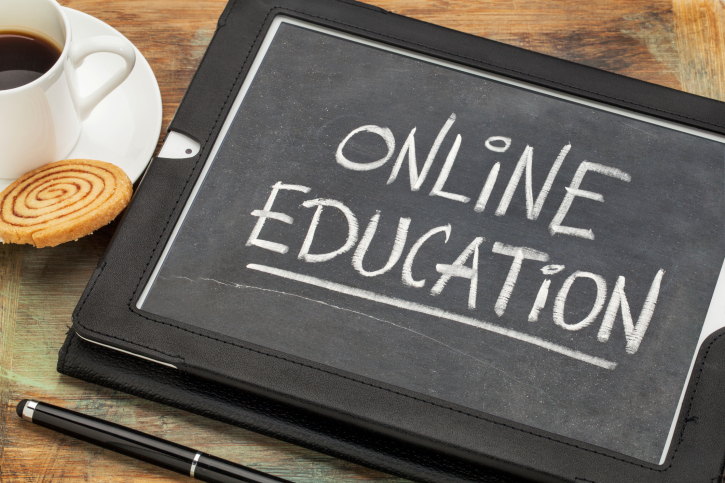 Earning Your Degree Through an Online School – Students